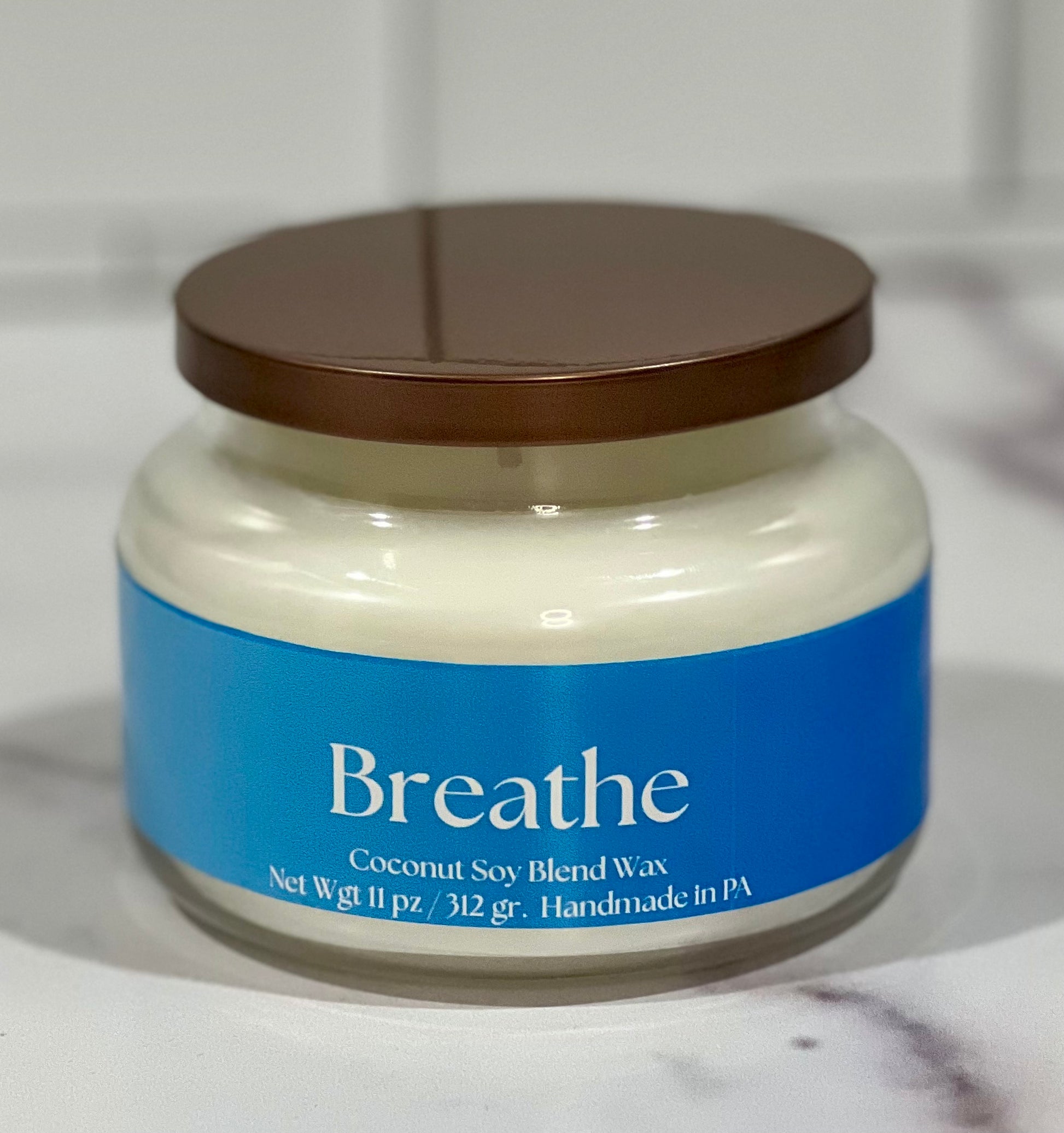 BREATHE CANDLE - PEPPERMINT & EUCALYPTUS CANDLE