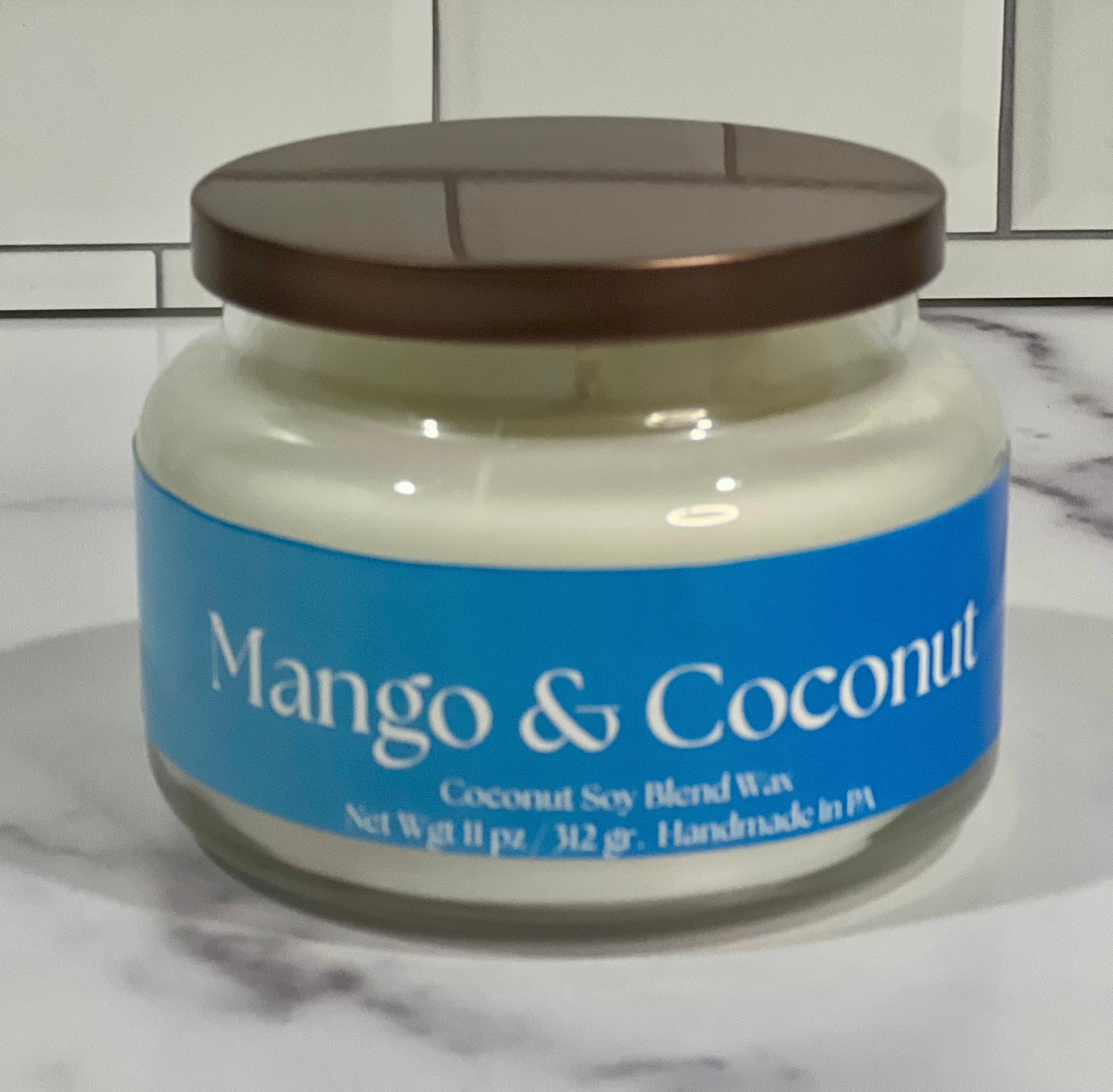files/MANG_COCONUT_CANDLE_-_FRUITY_CANDLE_-_APOTHECARY.jpg