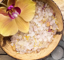 Load image into Gallery viewer, SEA SALT &amp; ORCHID WAX MELT
