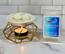 Load image into Gallery viewer, TEAKWOOD &amp; TOBACCO WAX MELT
