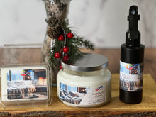 Load image into Gallery viewer, SNOWBERRY CABIN CANDLE
