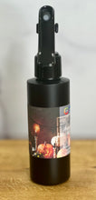 Load image into Gallery viewer, PUMPKIN AFFAIR ROOM AND LINEN SPRAY
