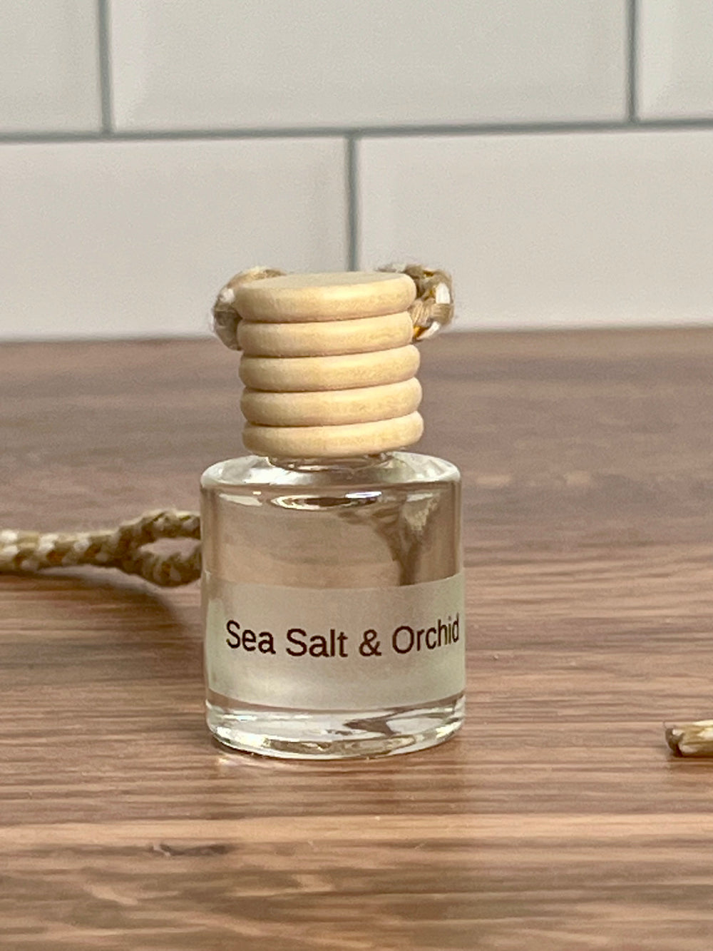 SEA SALT & ORCHID CAR FRESHNER